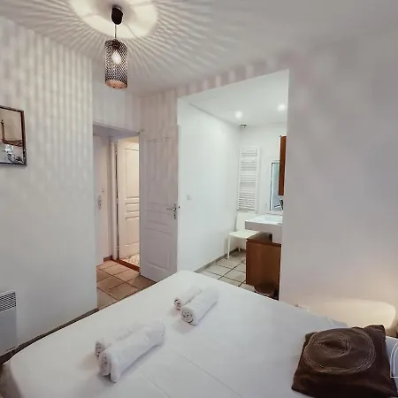 Charmante Maison A - Au Calme Avec Piscine Ferienhaus Sanary-sur-Mer