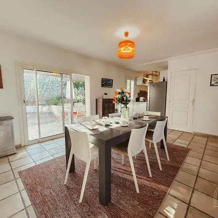 Ferienhaus Charmante Maison A - Au Calme Avec Piscine