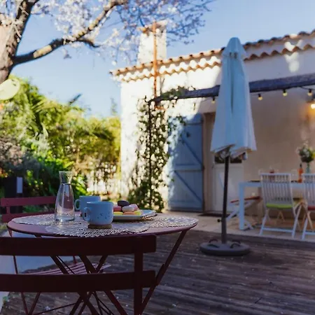 Ferienhaus Charmante Maison A - Au Calme Avec Piscine *