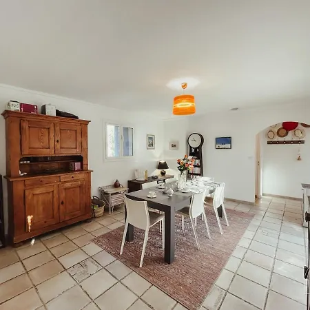 Ferienhaus Charmante Maison A - Au Calme Avec Piscine