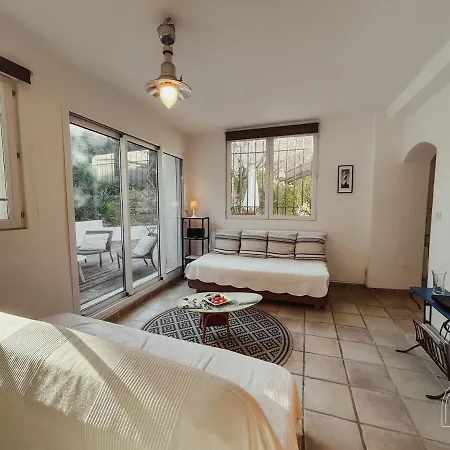 Charmante Maison A - Au Calme Avec Piscine Ferienhaus *