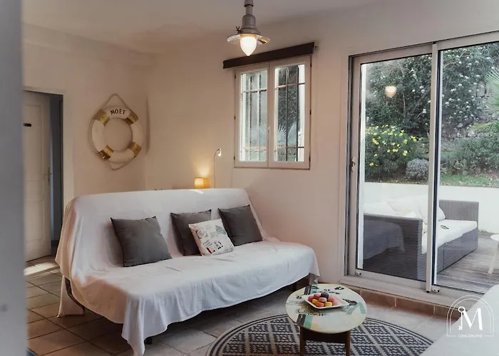 Charmante Maison A - Au Calme Avec Piscine Nyaraló