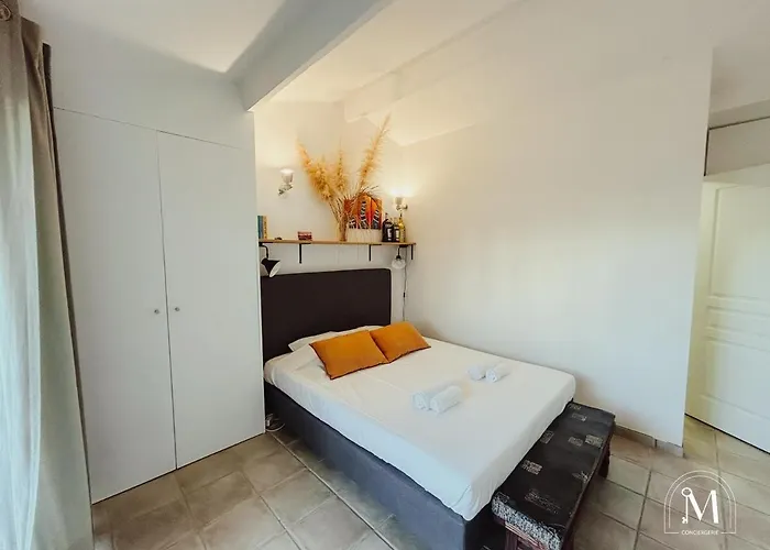 Charmante Maison A - Au Calme Avec Piscine Nyaraló Sanary-sur-Mer