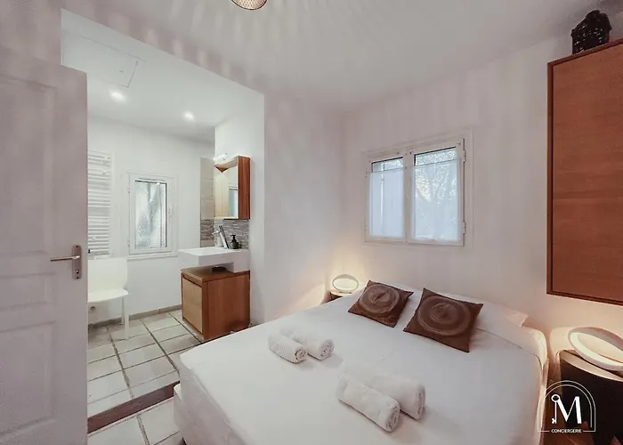 Charmante Maison A - Au Calme Avec Piscine * Sanary-sur-Mer