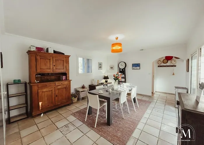 Nyaraló Charmante Maison A - Au Calme Avec Piscine